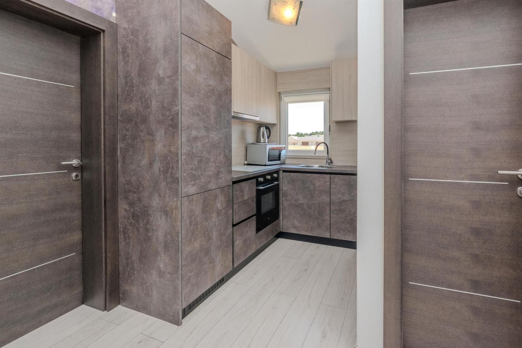 Apartments Lucica Vir Ngoại thất bức ảnh