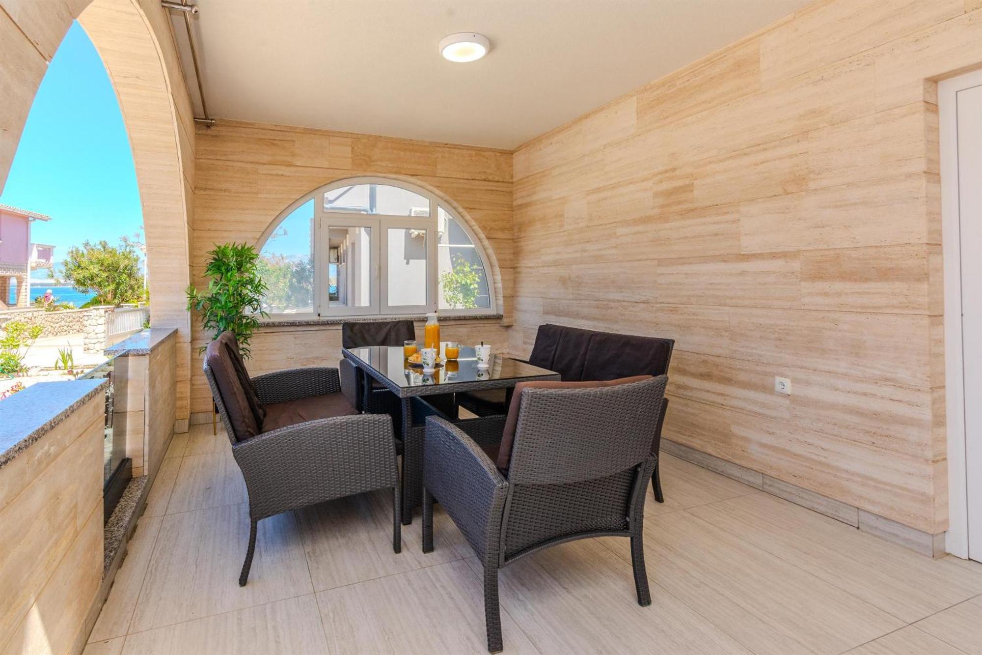 Apartments Lucica Vir Ngoại thất bức ảnh