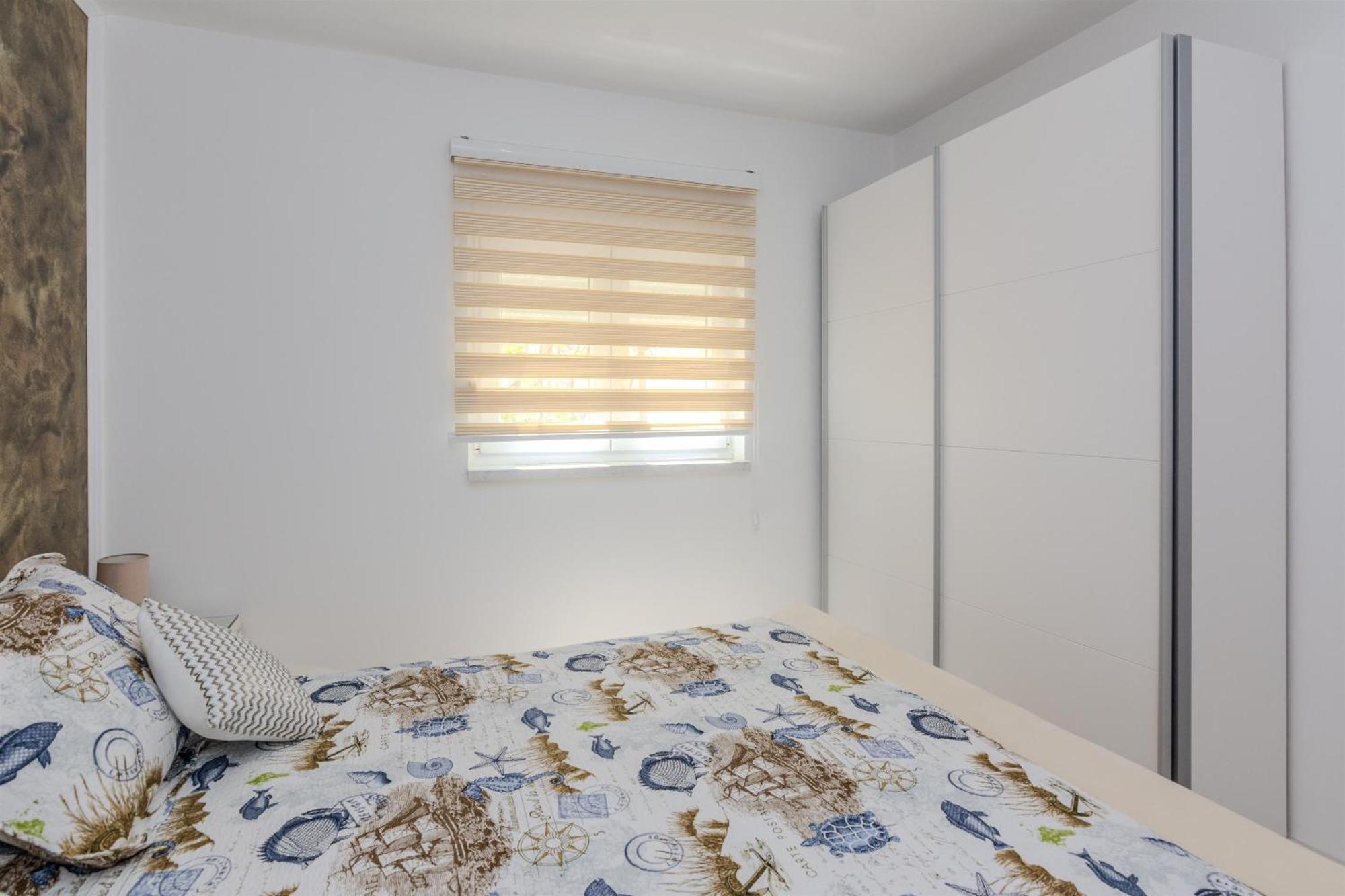Apartments Lucica Vir Ngoại thất bức ảnh
