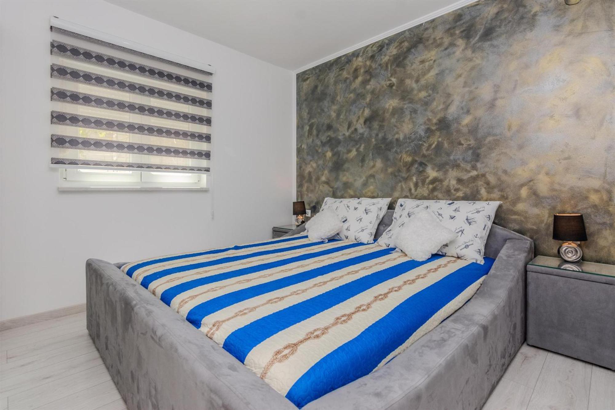 Apartments Lucica Vir Ngoại thất bức ảnh
